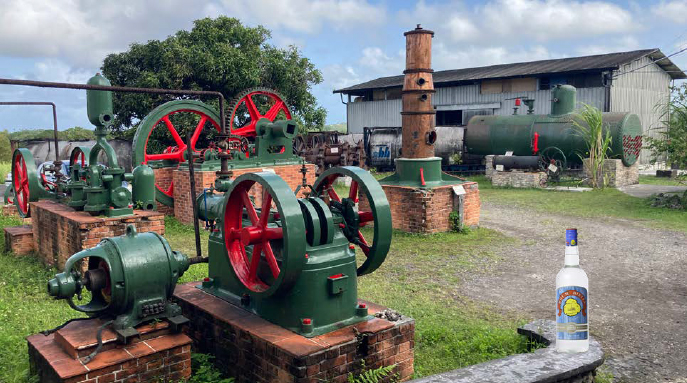 photo-usine-avec-bouteille